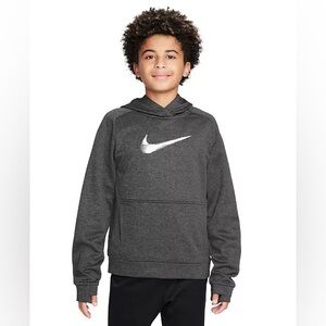 👉🏼LIKE NEW👈🏼 Boy’s Nike Therma Multi+ Pullover Training Hoodie Size: Lg